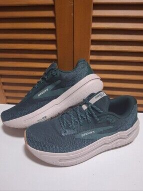 Brooks Ghost Max 2 Pine Grove Men's Running Shoe * Size: 9.5 (Medium)